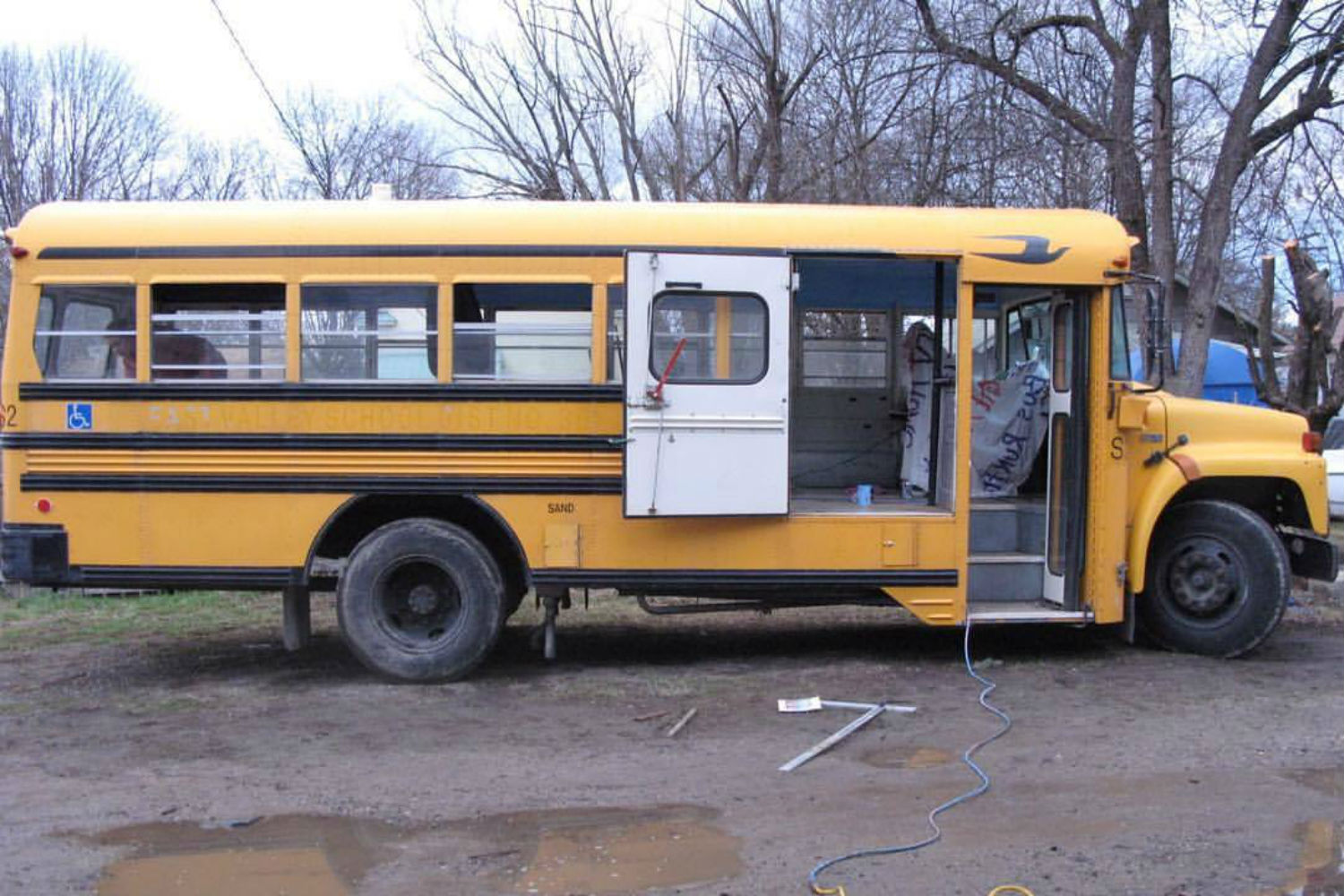 coolest bus to mobile home conversions kylevolkmanbusbefore