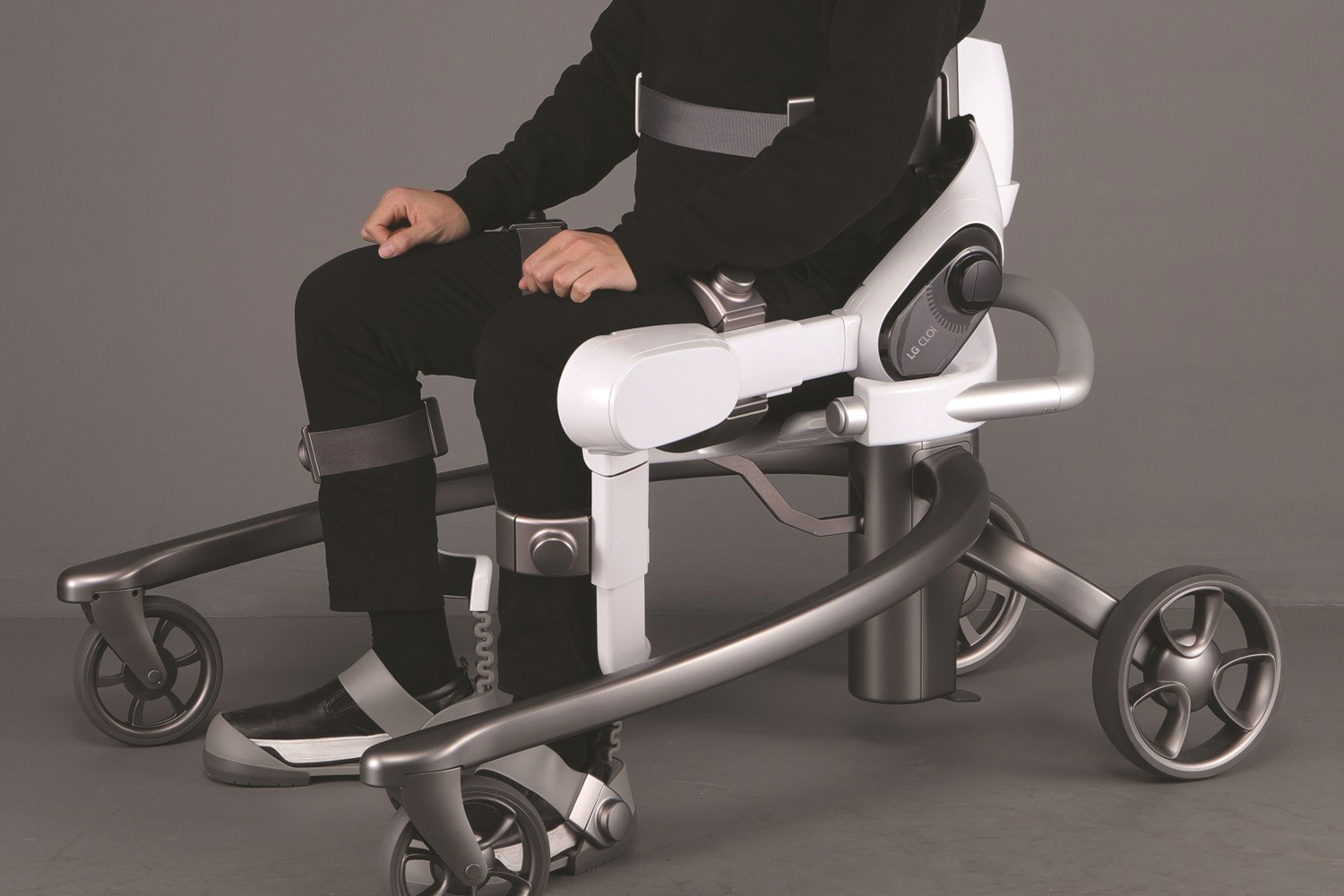 lg suitbot chair