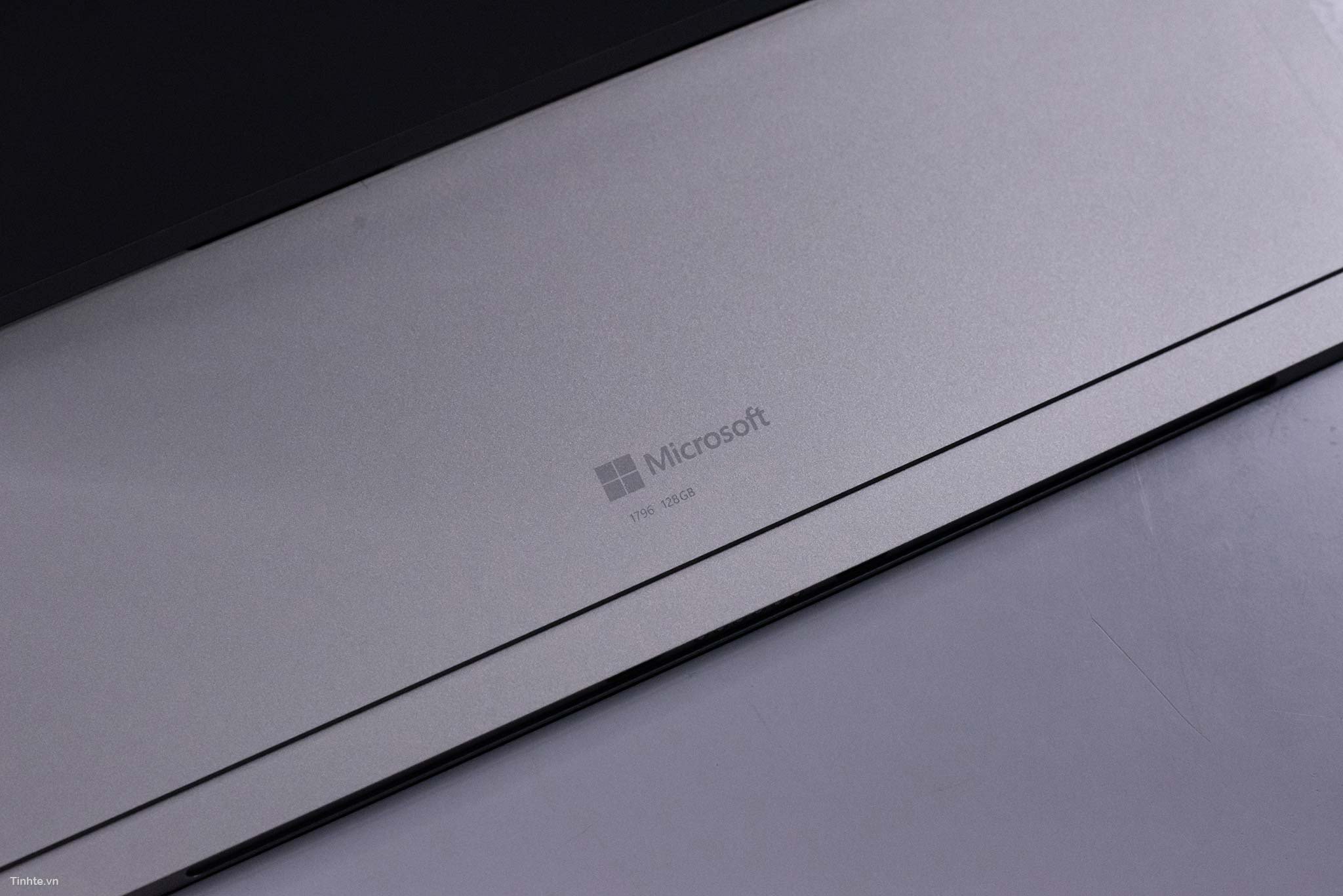 Microsoft Surface Pro 6 Leaks