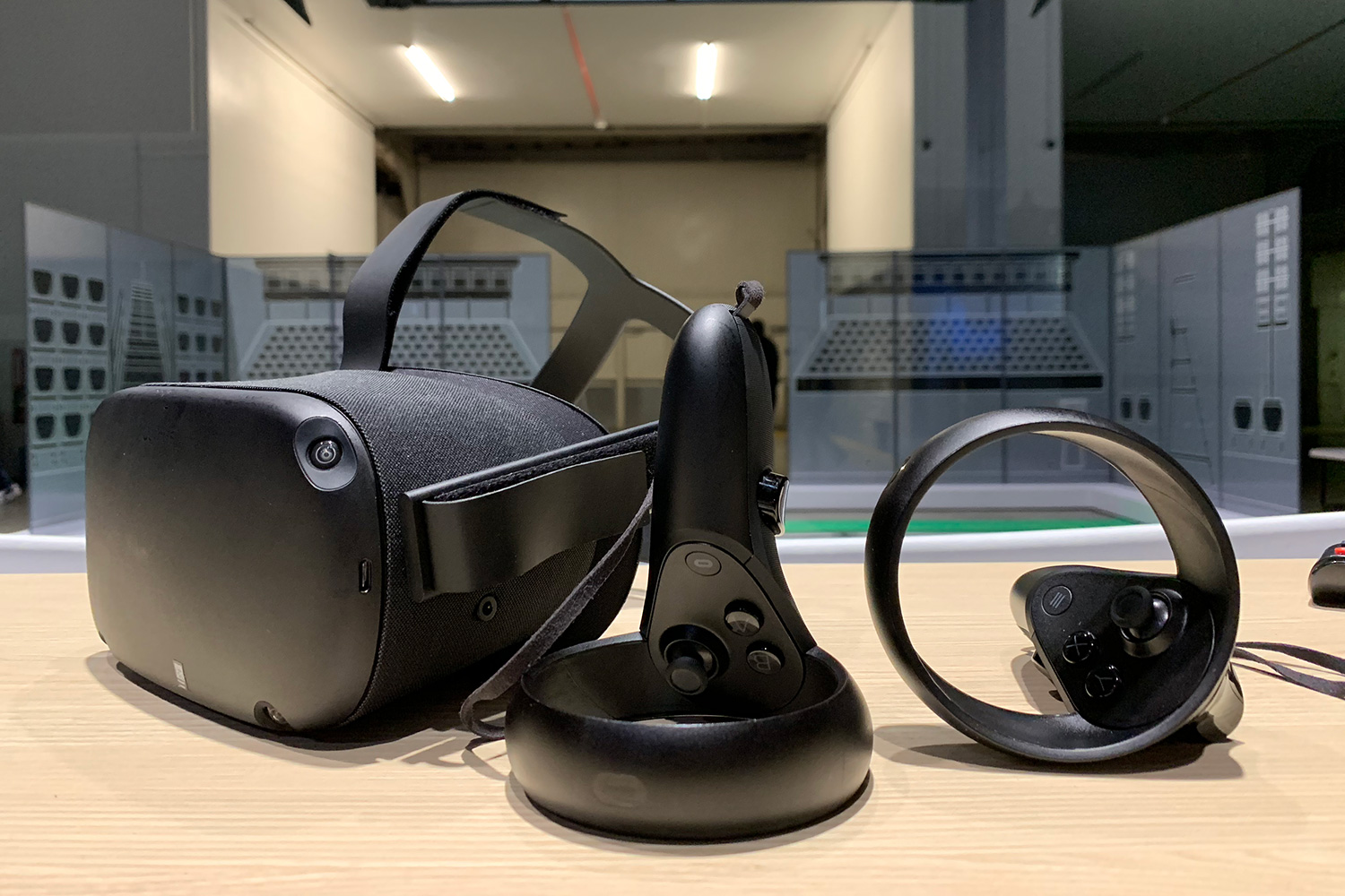 Oculus quest не работает. Oculus Rift Quest 2. Окулус шлем виртуальной реальности. VR шлем Oculus Quest 2. VR очки Oculus Quest.