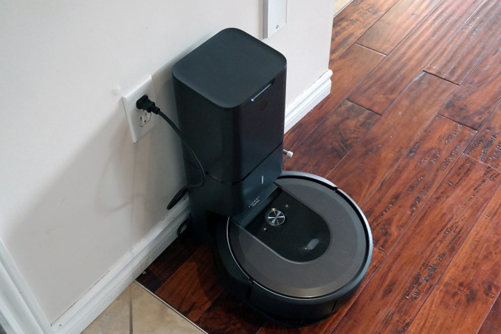 irobot roomba i7+ review charger