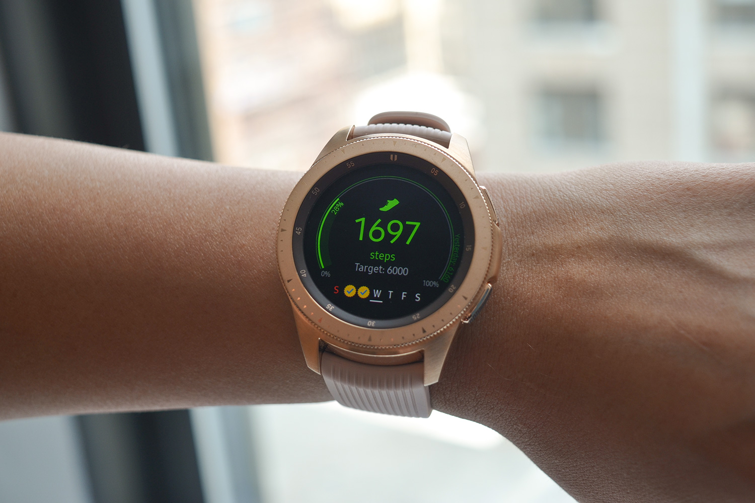 Смарт-часы Samsung Galaxy watch 42mm
