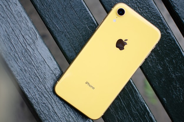 Apple iPhone XR pictures, official photos