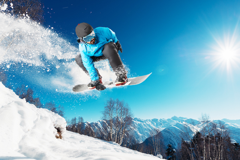 This Smart Helmet From Swagtron Keeps Skiers and Snowboarders Safer ...