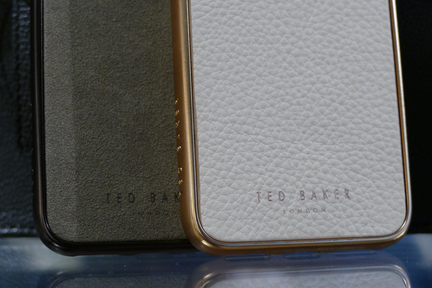 ted baker iphone connected news case bottom