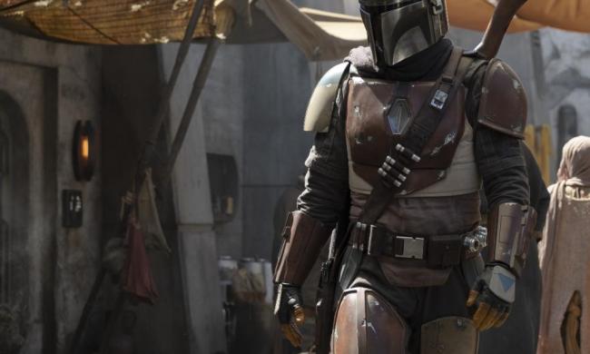 the witcher vs mandalorian no wrong way to stream star wars