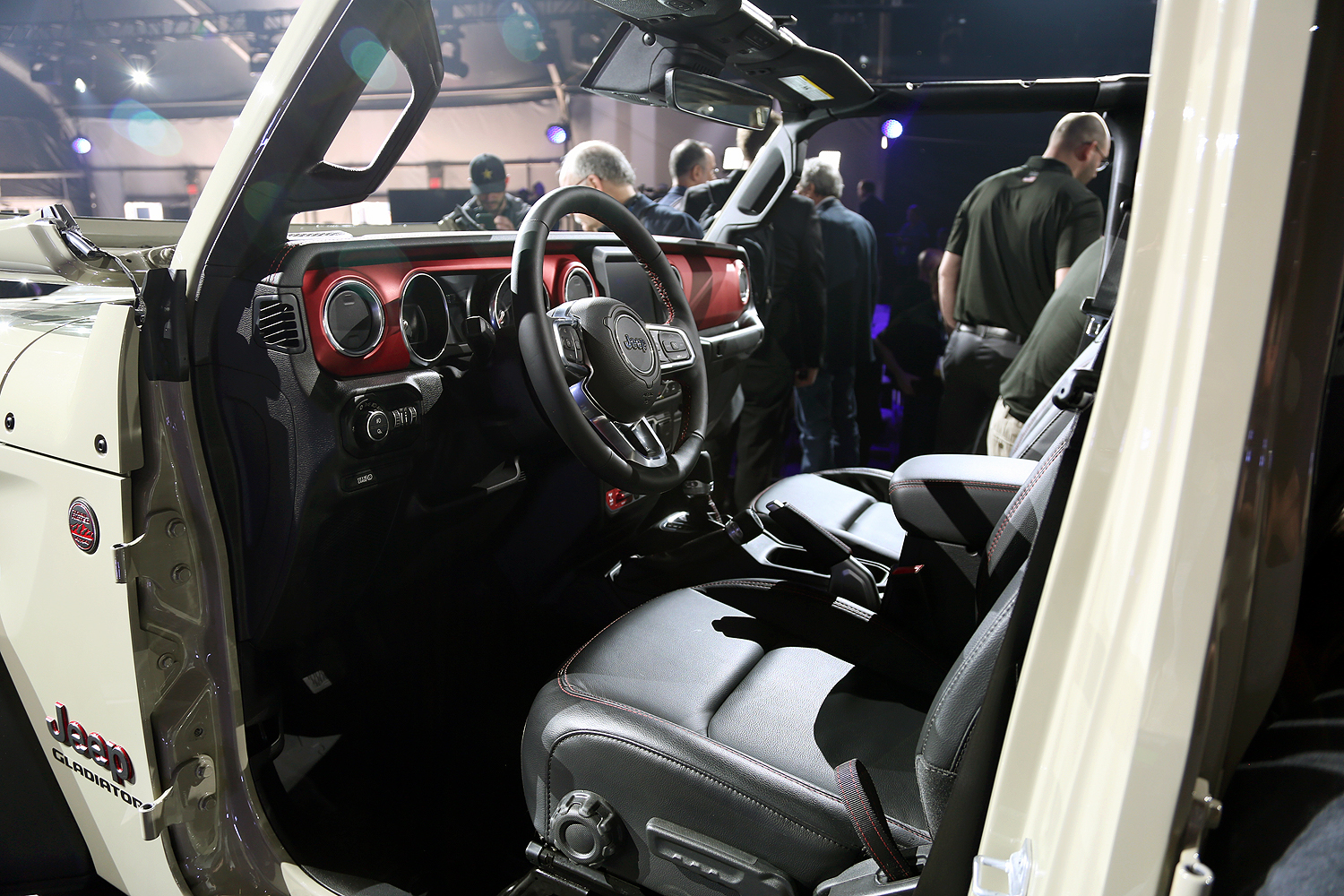 2020 jeep scrambler wrangler based pickup mb gladiator 9