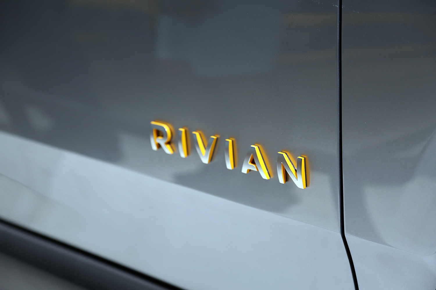 rivian r1t electric pickup truck mb 7