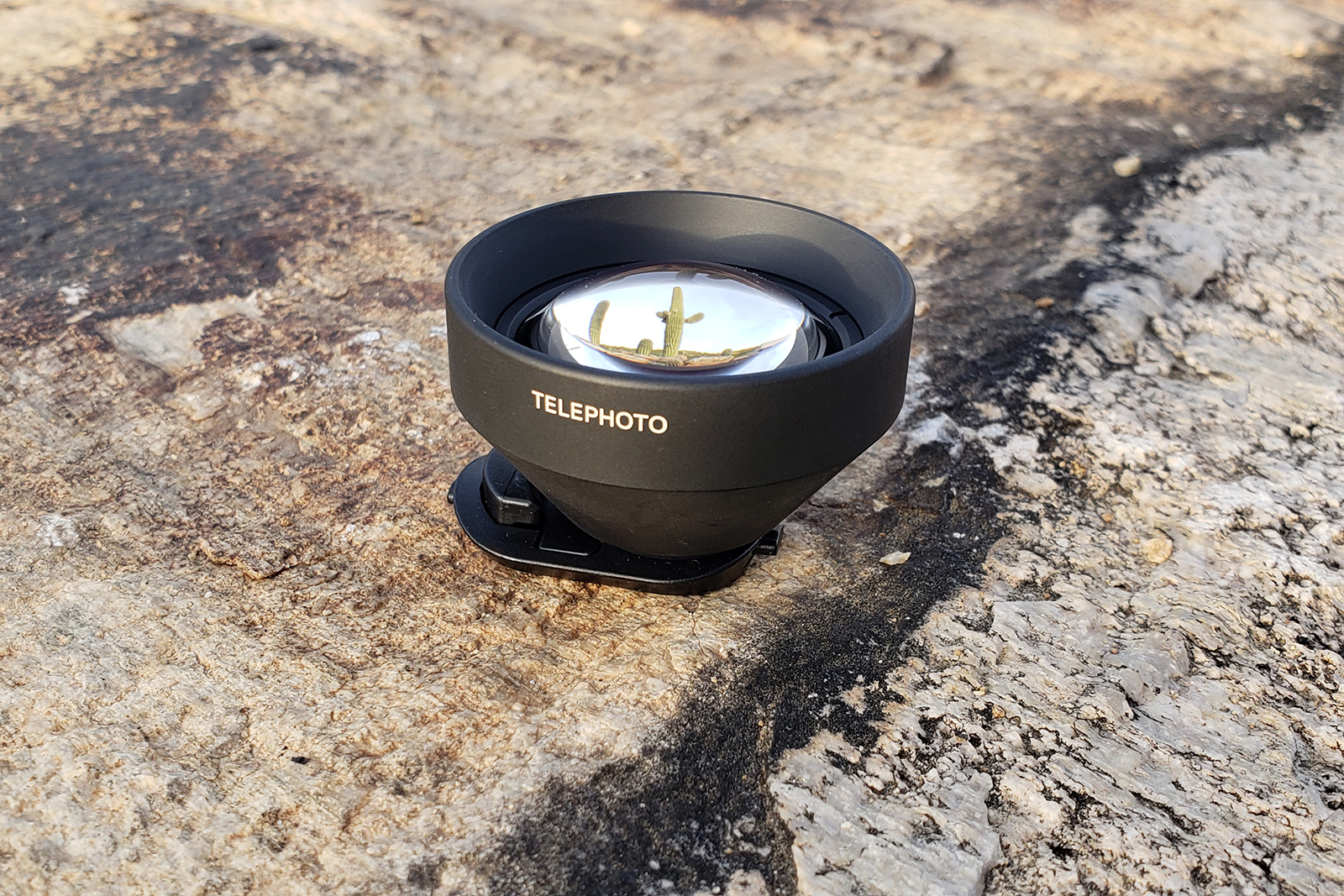 olloclip intro pro series launches telephoto featured