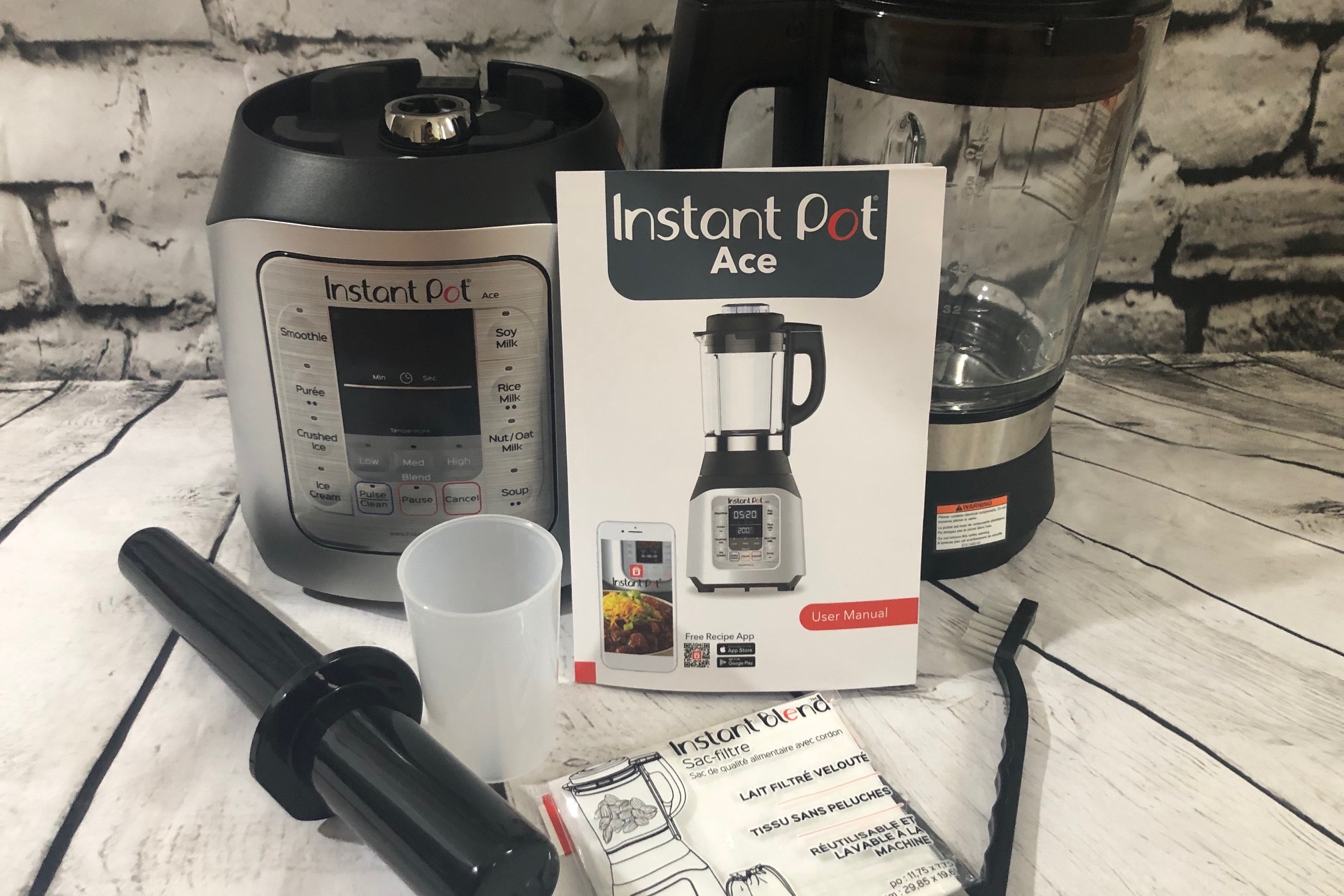 Review INSTANT POT BLENDER ACE 60 - GREEN SMOOTHIE & ZUCCHINI SOUP Recipes  by Ale Maciel 