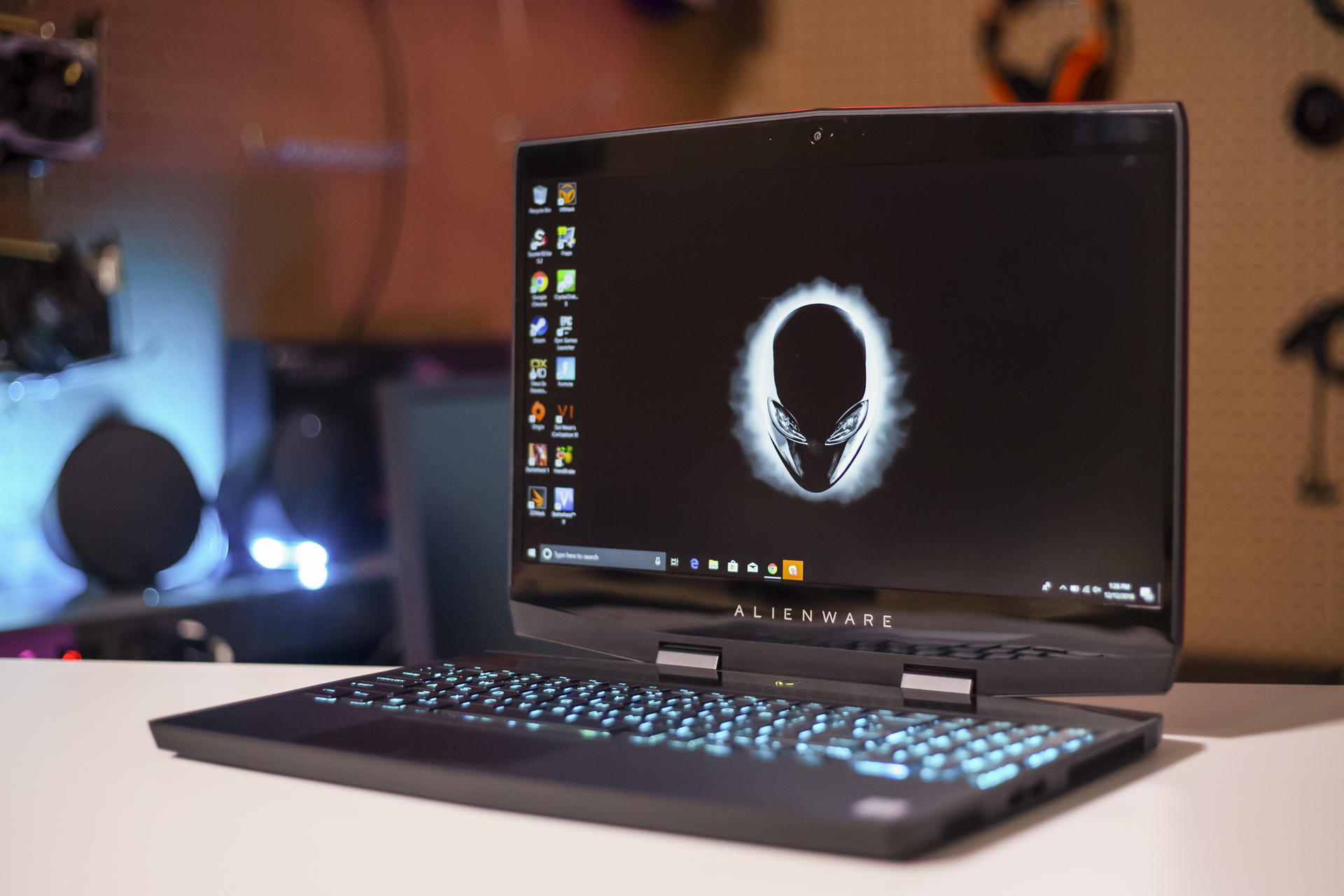 Alienware m15 Review