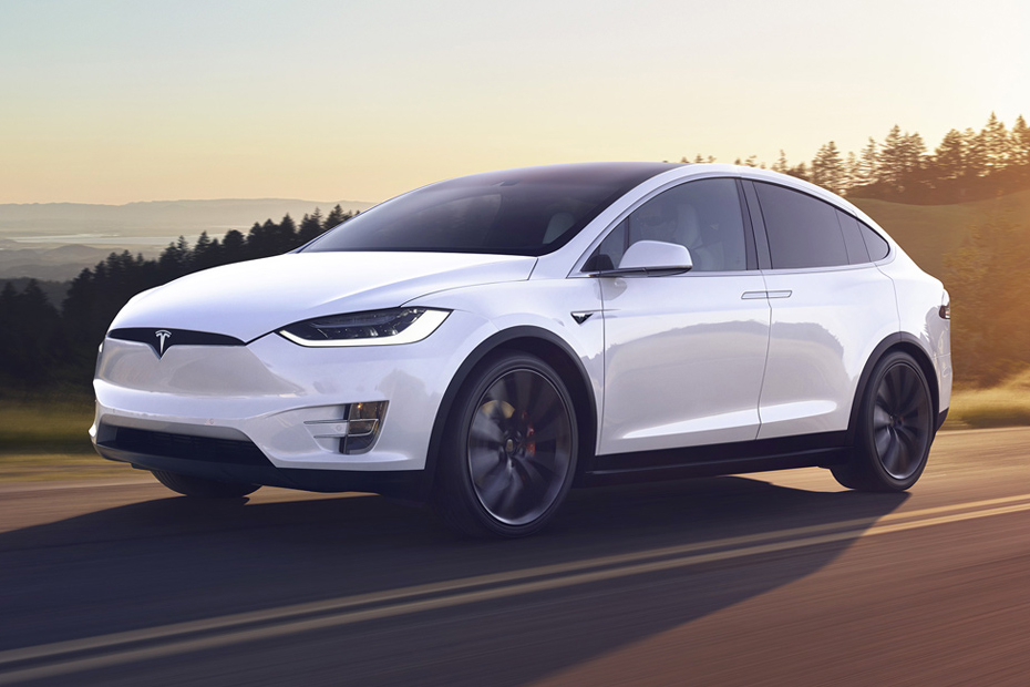 Lucid Gravity 対 Tesla Model X: 高級電動 SUV が対決