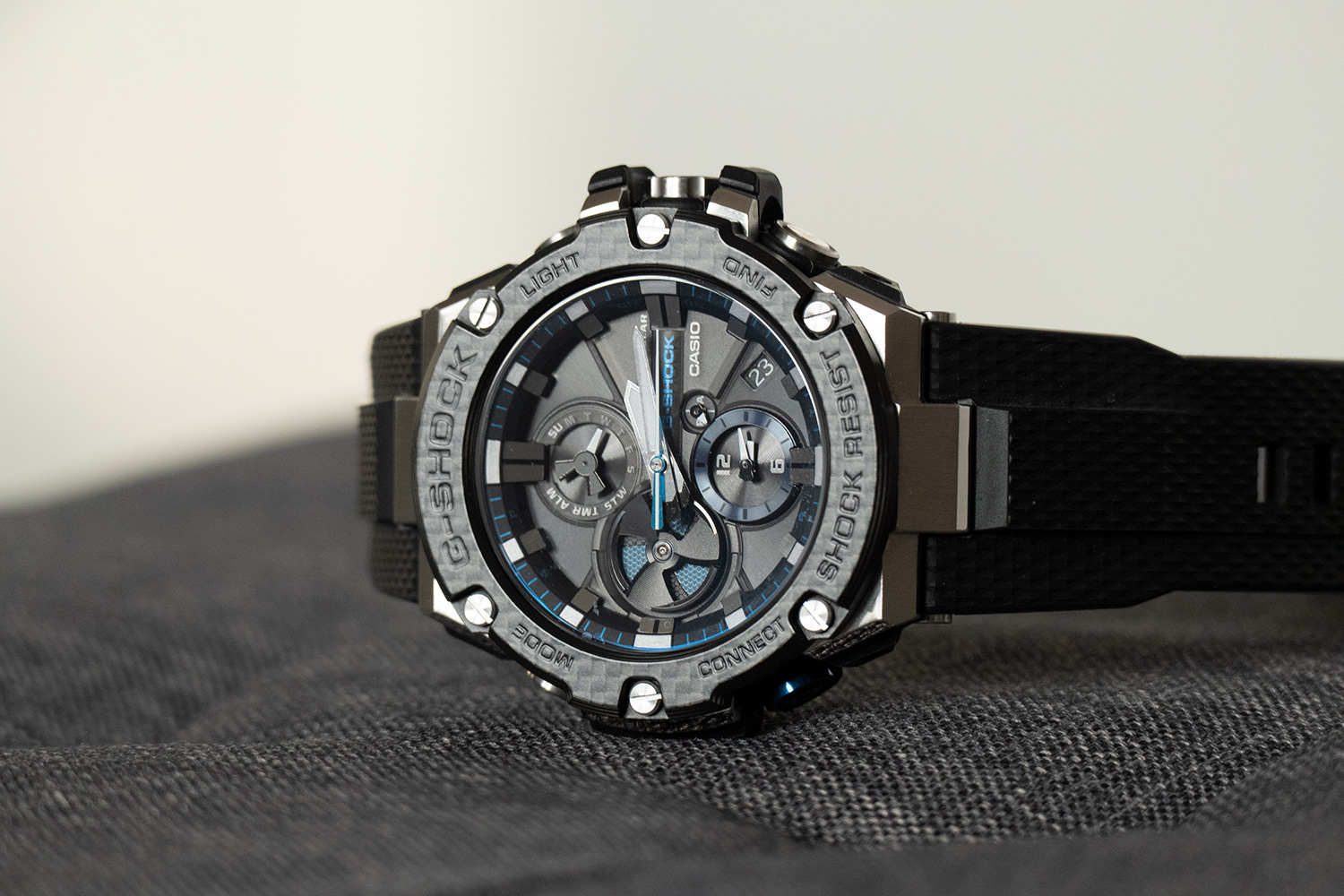 Casio's All-Metal G-Shock Uses its Smart Tech Carefully, For