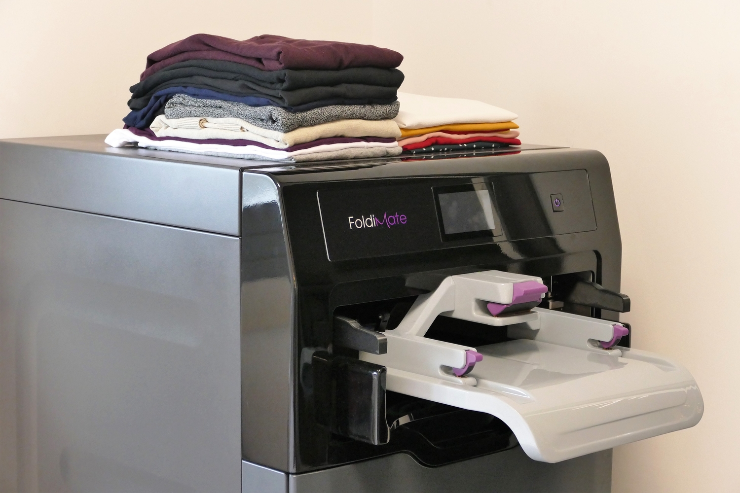 foldimates laundry folding machine is cool but it necessary ces 2019 foldimate 20198