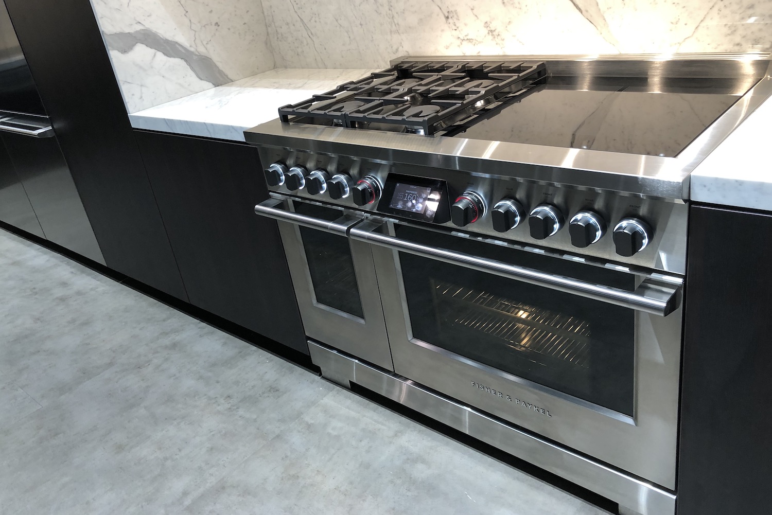 https://www.digitaltrends.com/wp-content/uploads/2019/02/fisher-and-paykel-dual-fuel-range.jpg?fit=720%2C480&p=1