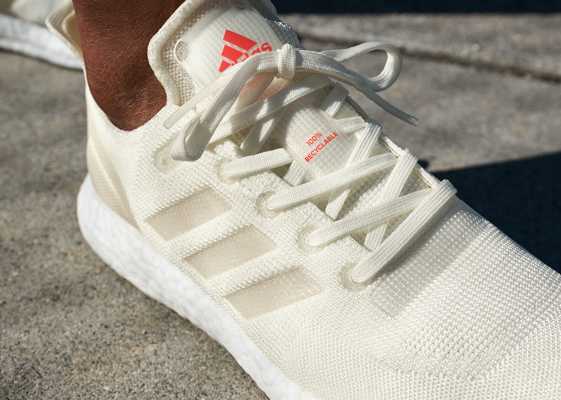 Insignia Descripción del negocio Fraseología Adidas Has Created a Running Shoe That's Made to Be Remade | Digital Trends