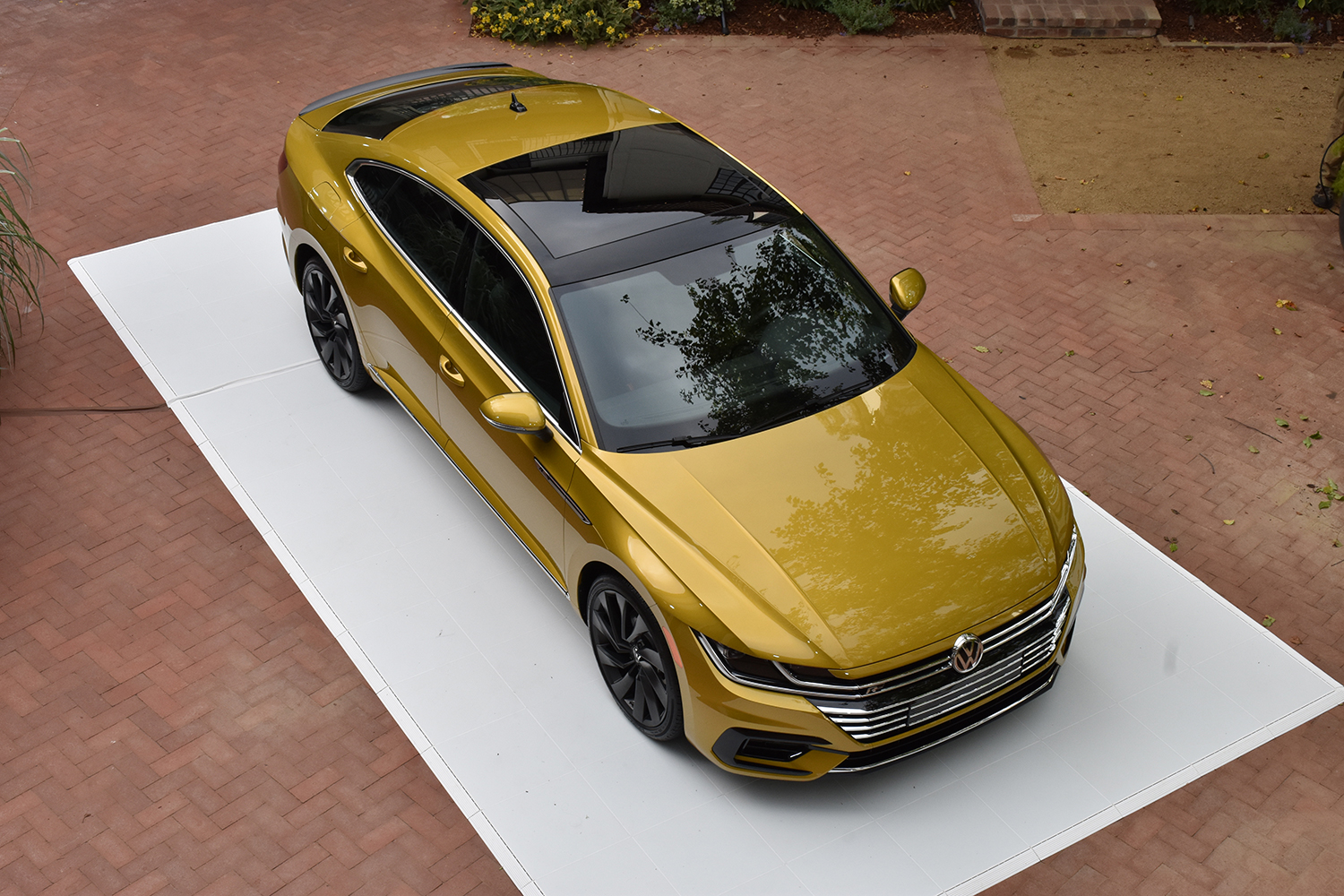 2019 Volkswagen Arteon First Drive Review: Style Without Compromise