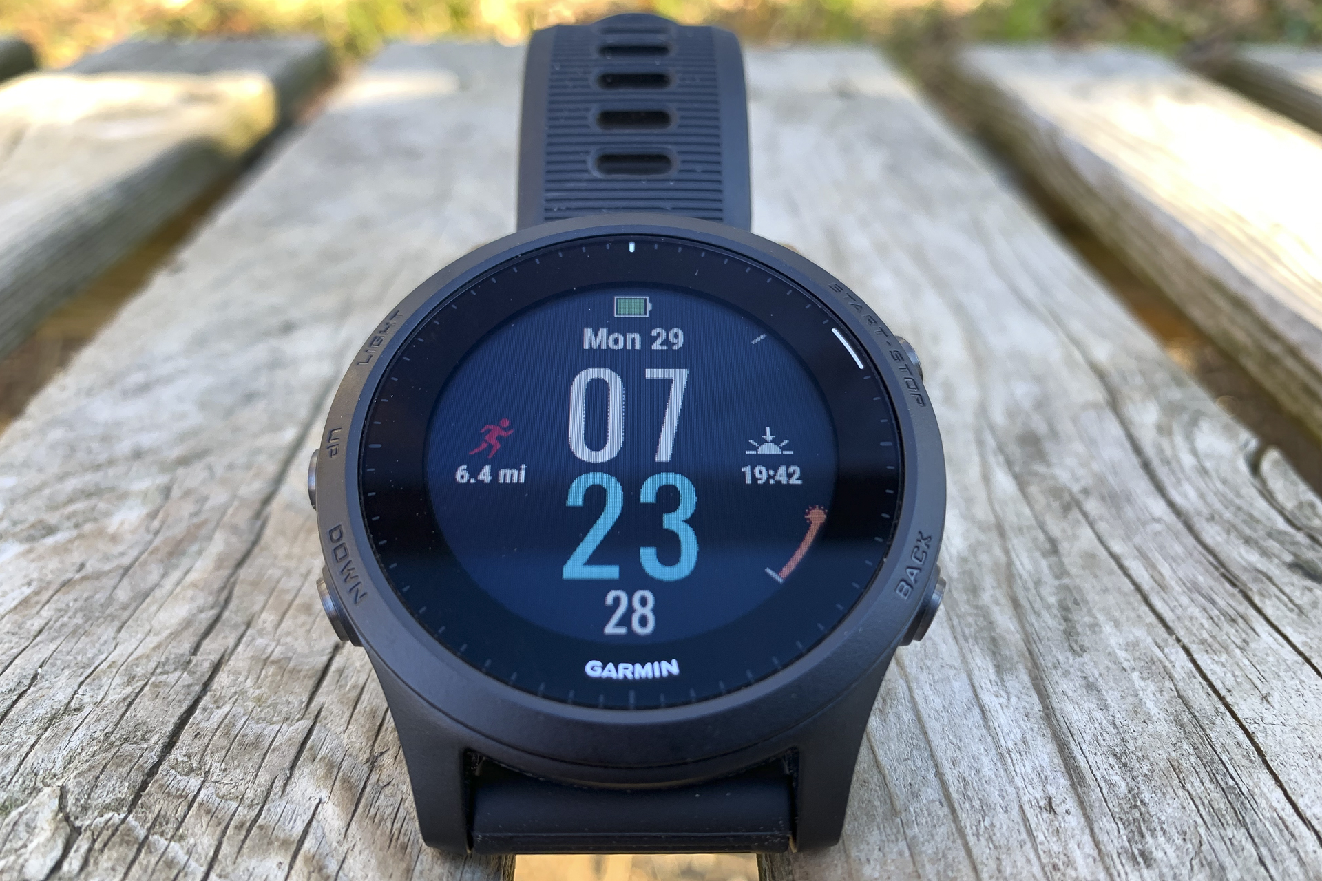 Garmin Forerunner 945 Review: A Full-Featured GPS Smartwatch