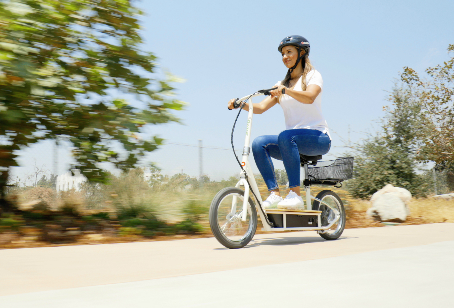 walmart slashes prices on hyper e ride electric hybrid bikes razor 36 volt ecosmart metro scooter 1