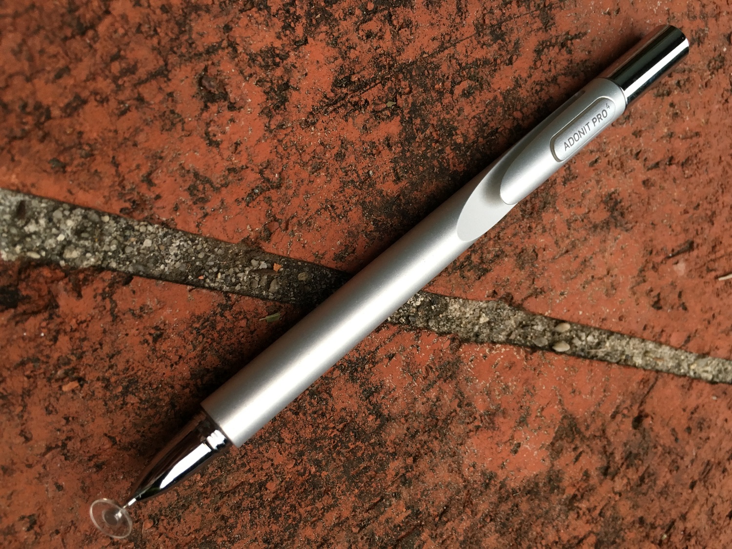 Adonit Pro 4 Impressions: A Basic But Affordable Stylus | Digital Trends