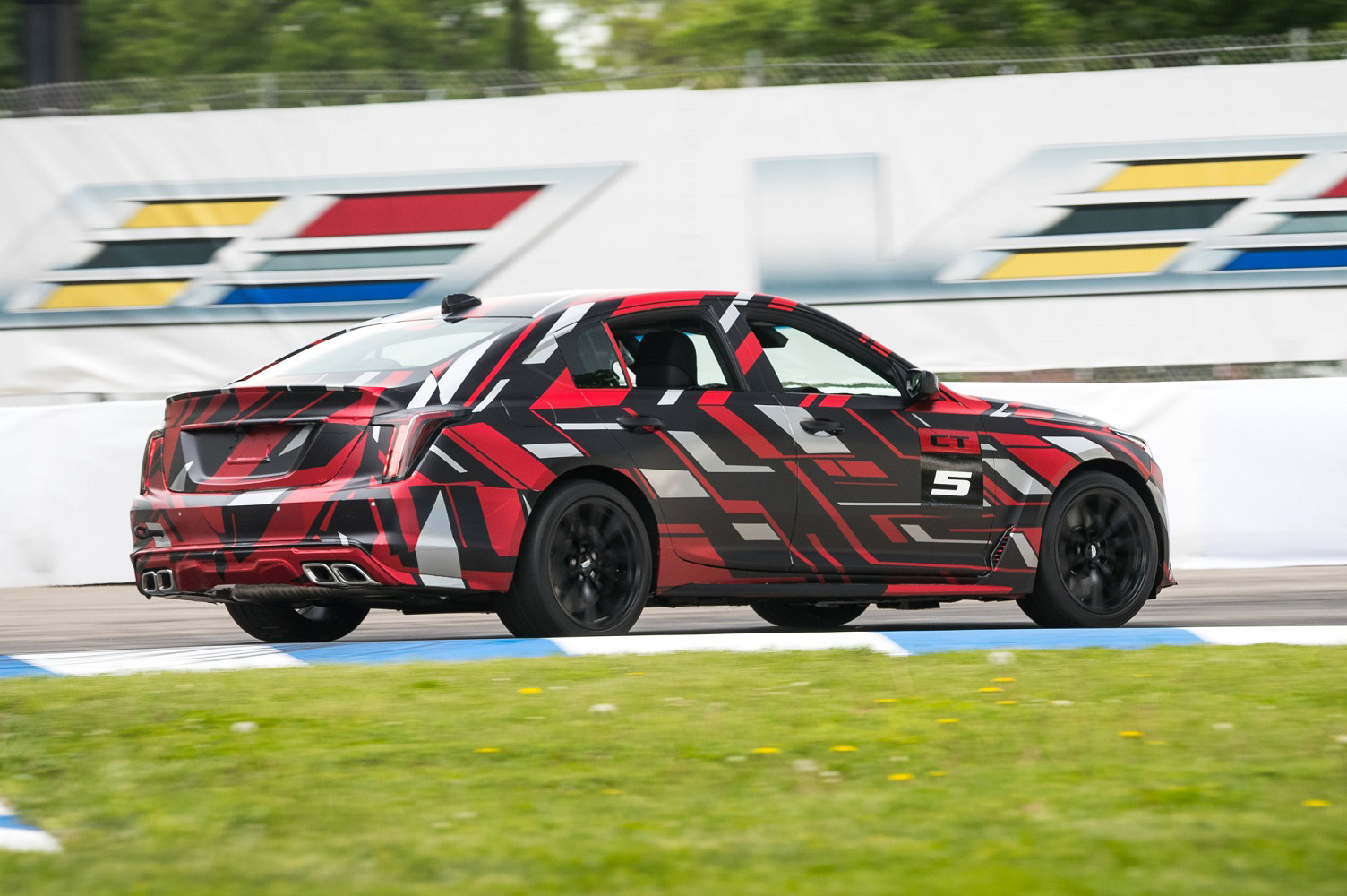 cadillac previews ct4 ct5 based performance sedans v series sneak peek at detroit grand prix