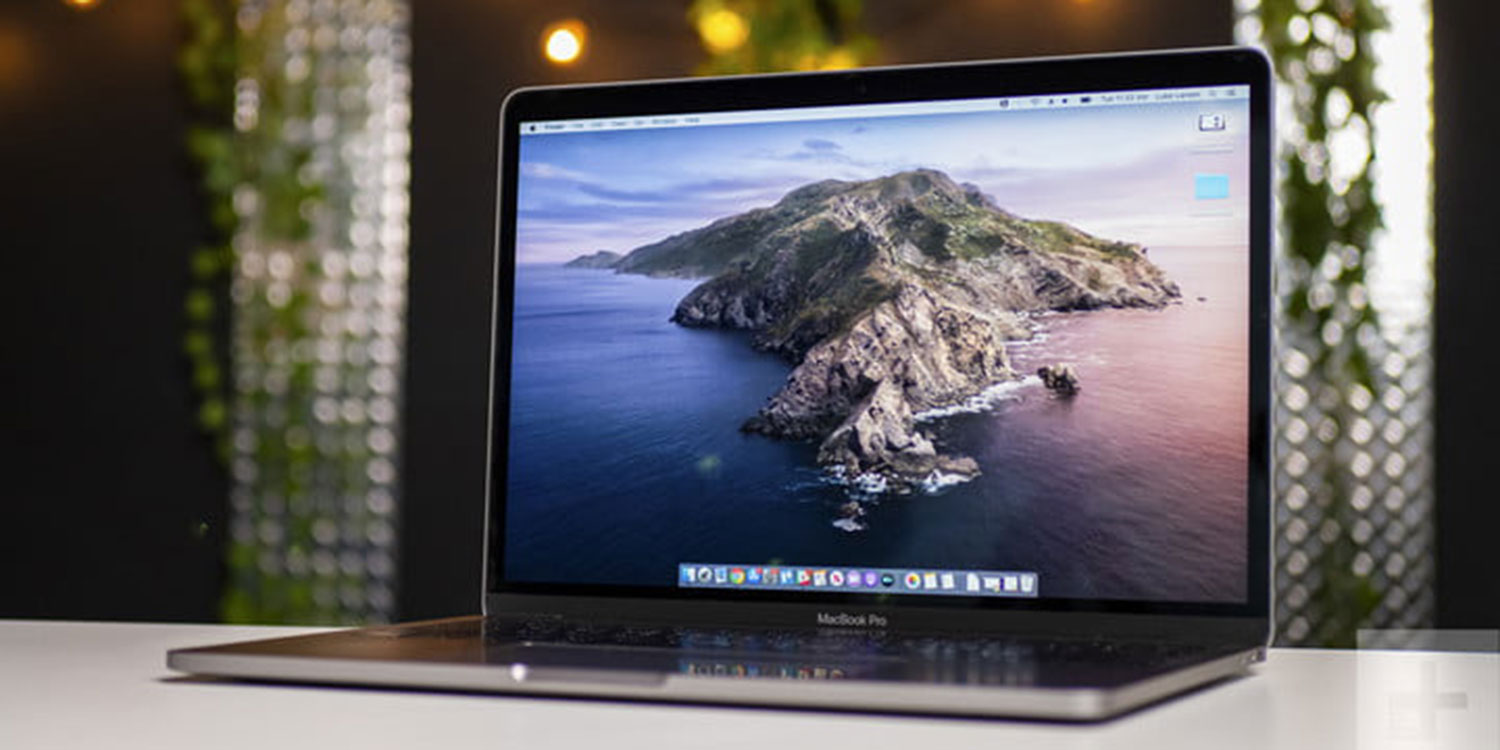 MacBook Pro mostrando su escritorio.
