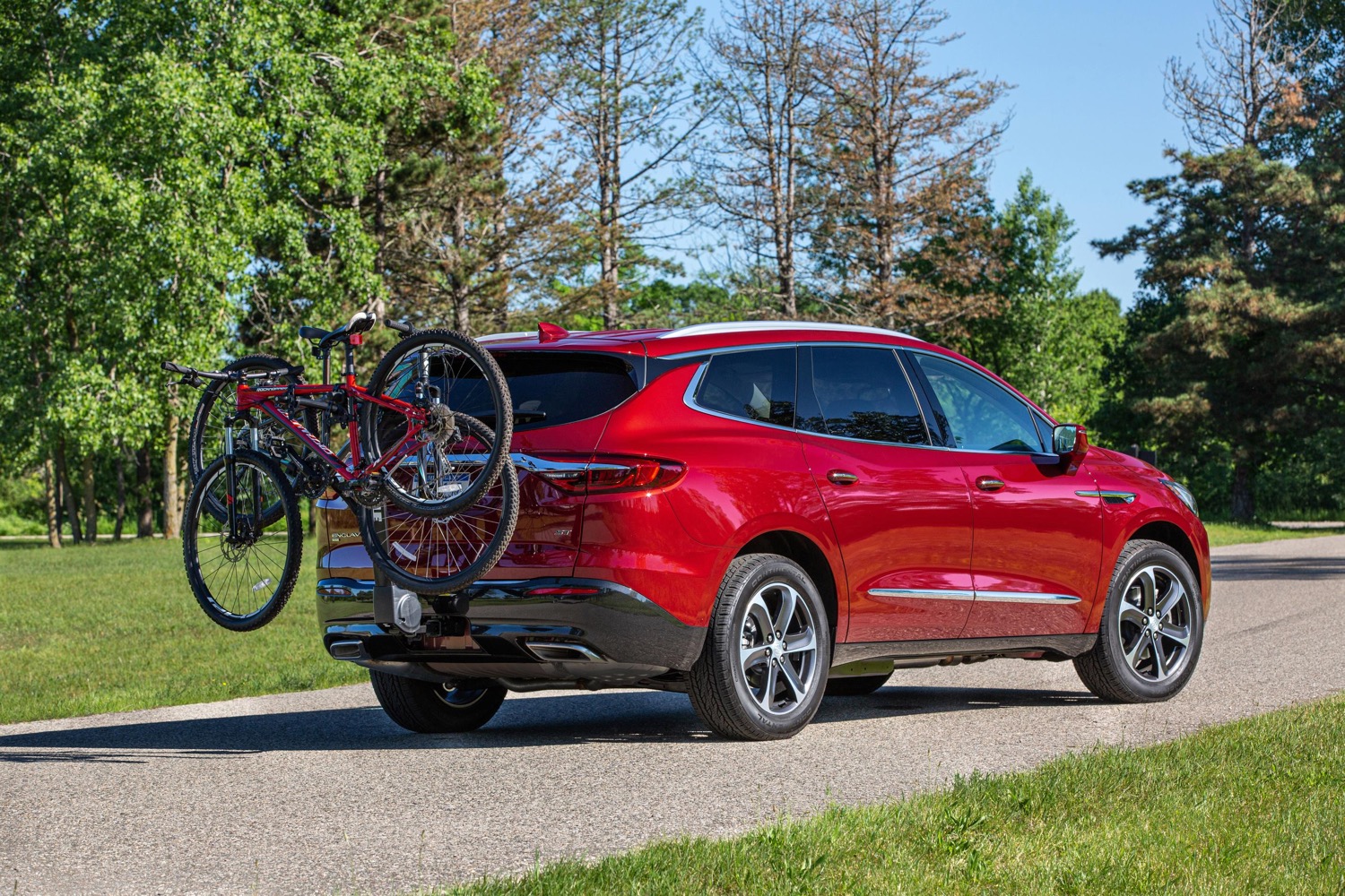 2020 buick enclave with sport touring package