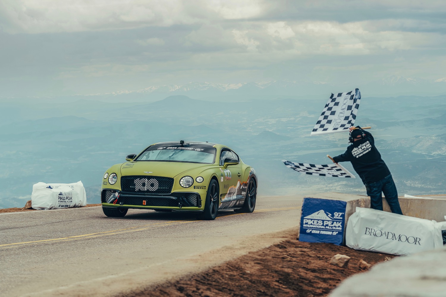 bentley continental gt pikes peak international hill climb 2019 breaks production car record