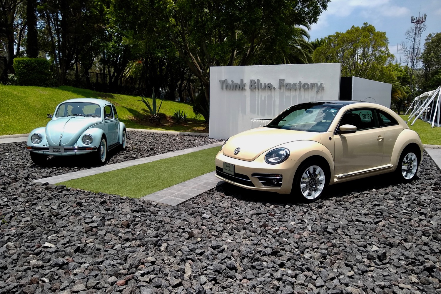 volkswagen beetle production officially ends first and third generation beetles at puebla  mexico factory