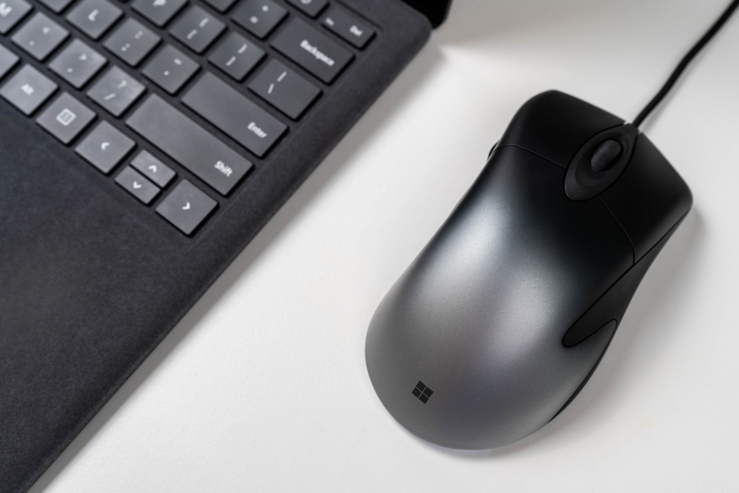 Microsoft Pro IntelliMouse Review: Retro Design, For Better or Worse |  Digital Trends