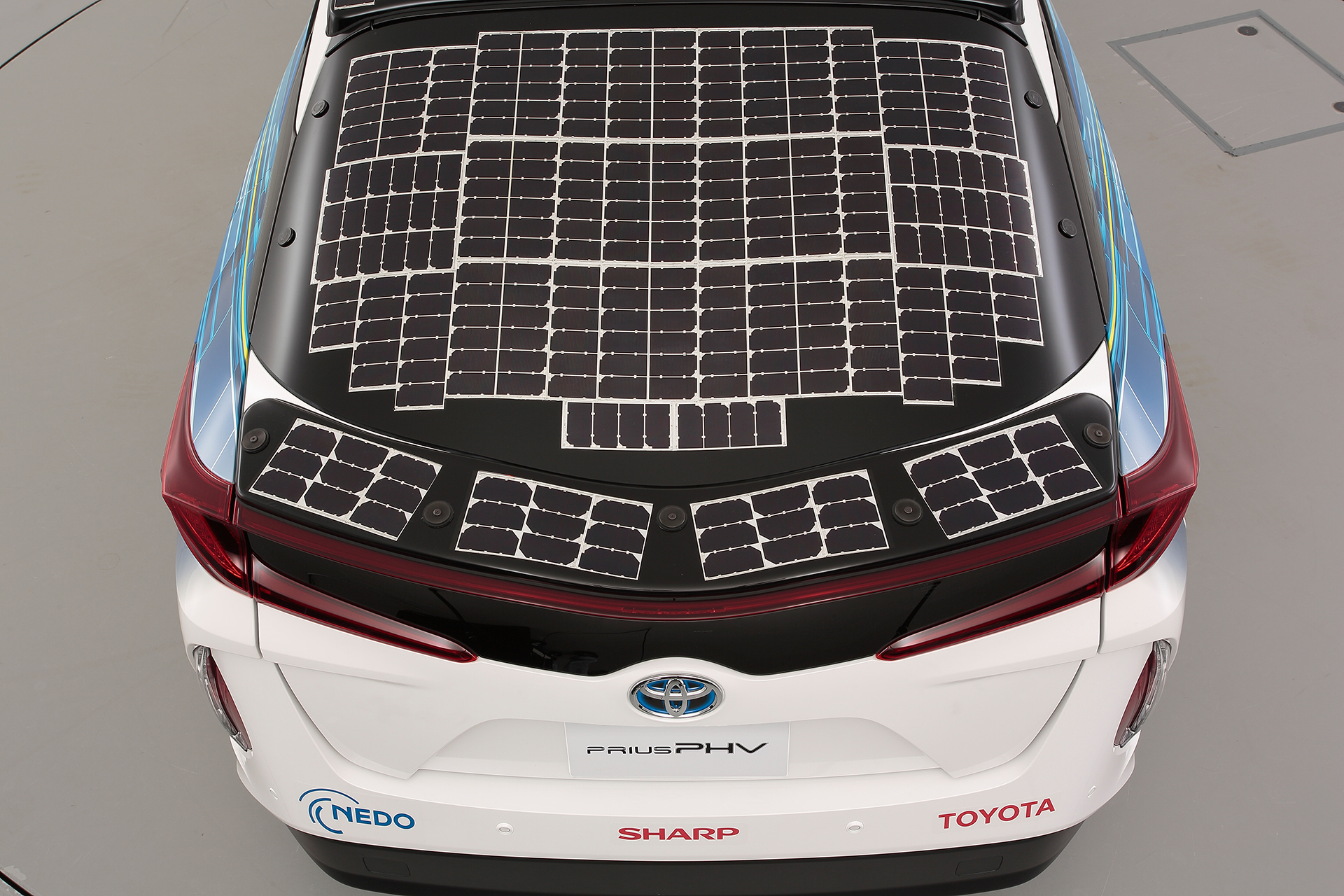 toyota has covered a prius in solar cells to add 27 miles its range 10