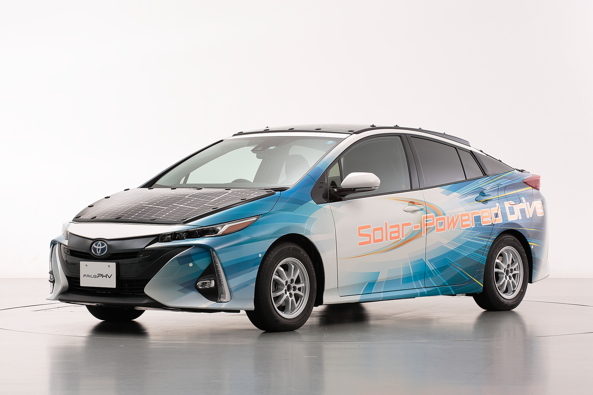 toyota has covered a prius in solar cells to add 27 miles its range 2