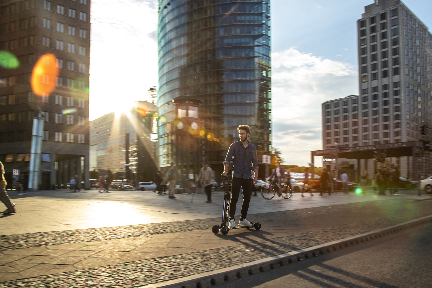 audi shows e tron scooter four wheeled electric skateboard concept combines with
