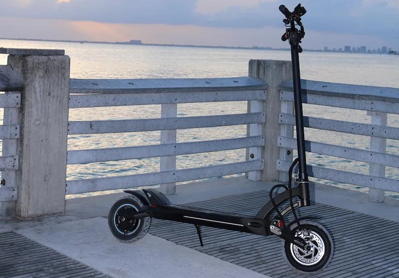 be the fastest standing commuter in town with 40 mph mantis e scooter fluidfreeride electric 01