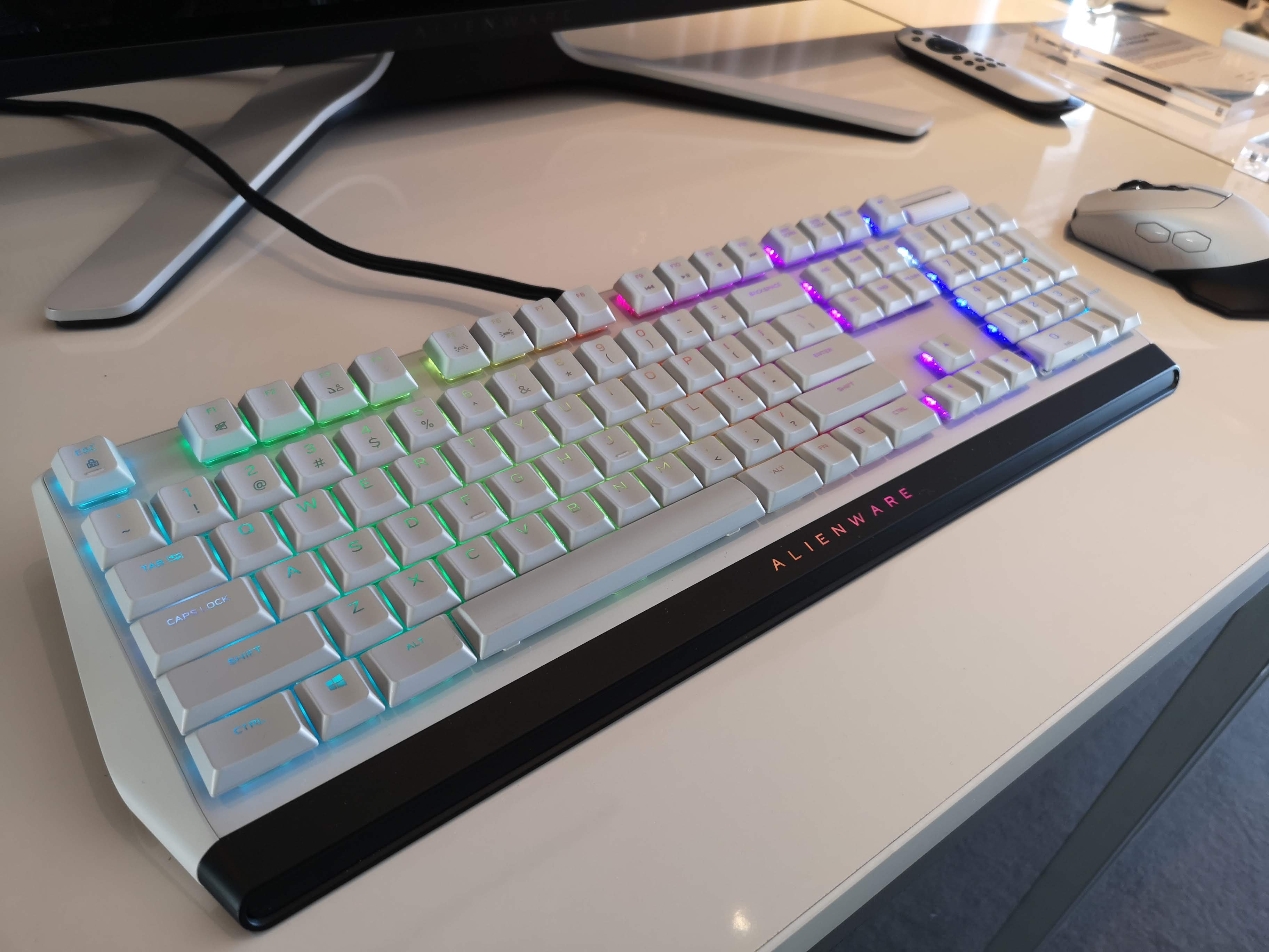 Dell Brings Alienware's "Legendary" Design to Gaming Mice, Keyboard ...