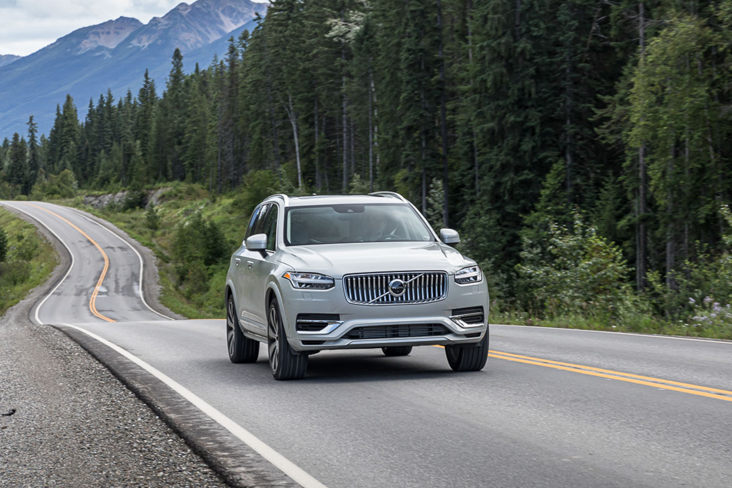 changes and updates volvo is making in its 2020 lineup xc90 0175