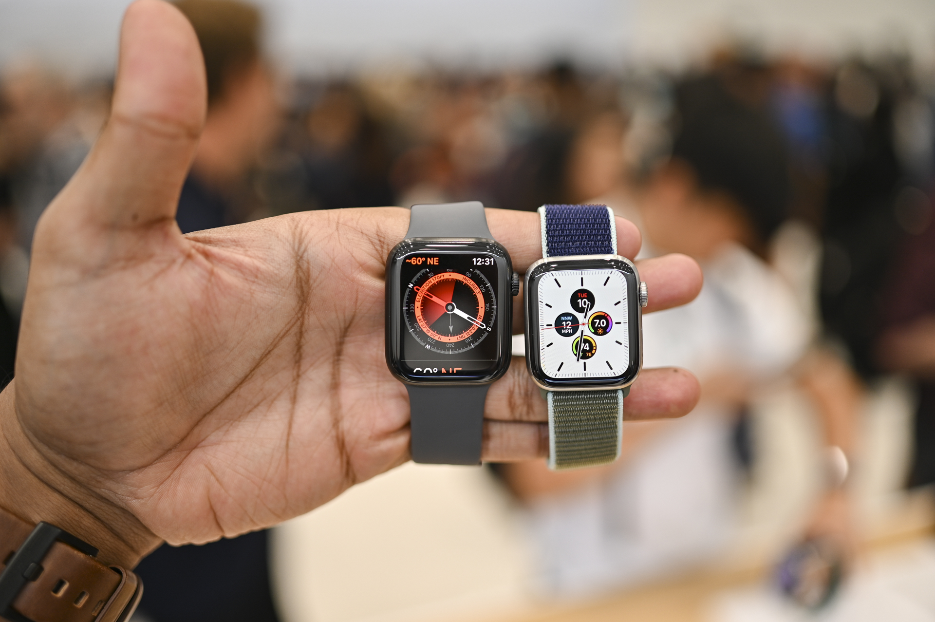 Apple Watch Series 5 vs. Series 4   Digital Trends