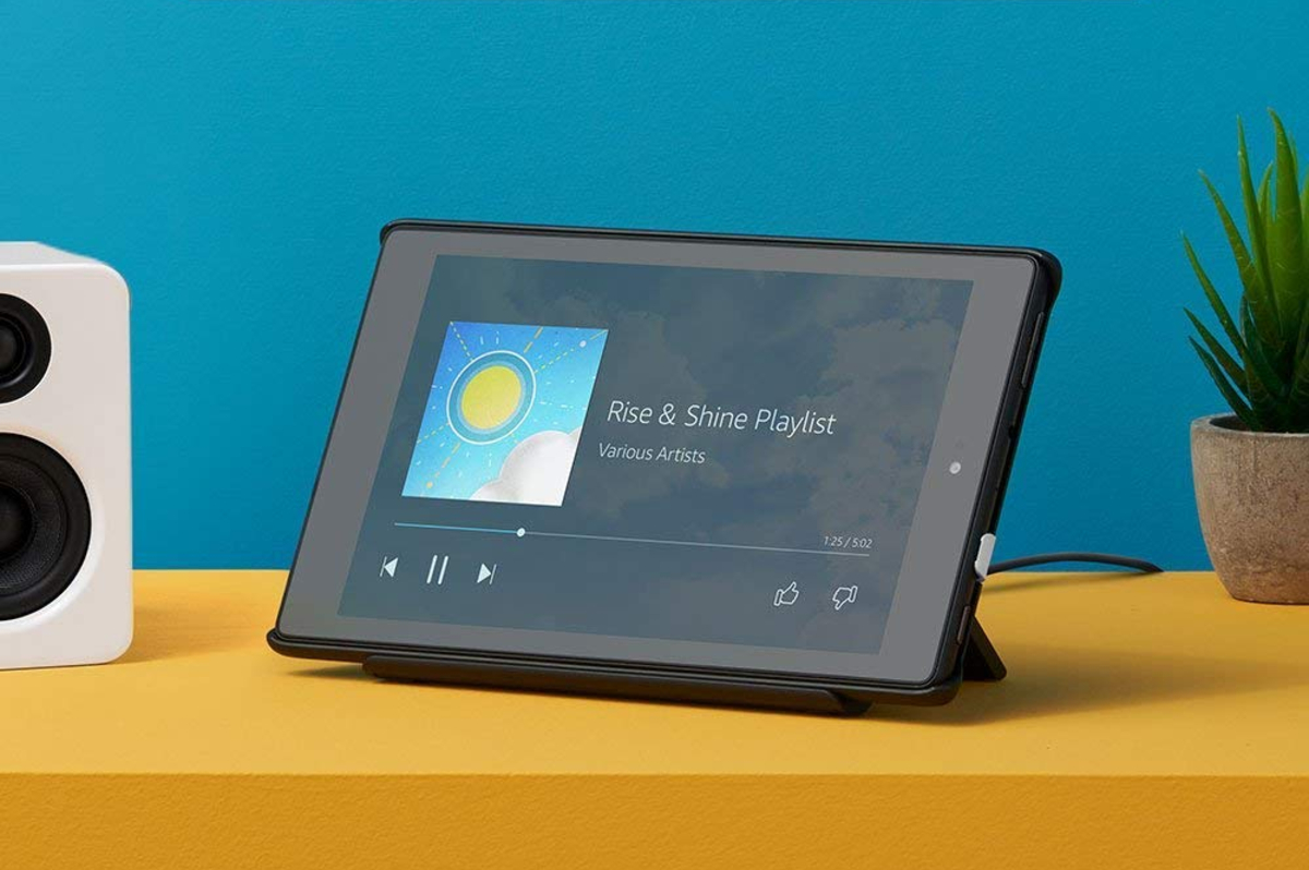 amazon slashes the fire hd 8 tablet and show mode dock bundle price in half with alexa  charging 1