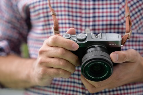 fujifilm x a7 review dm 8 in hand
