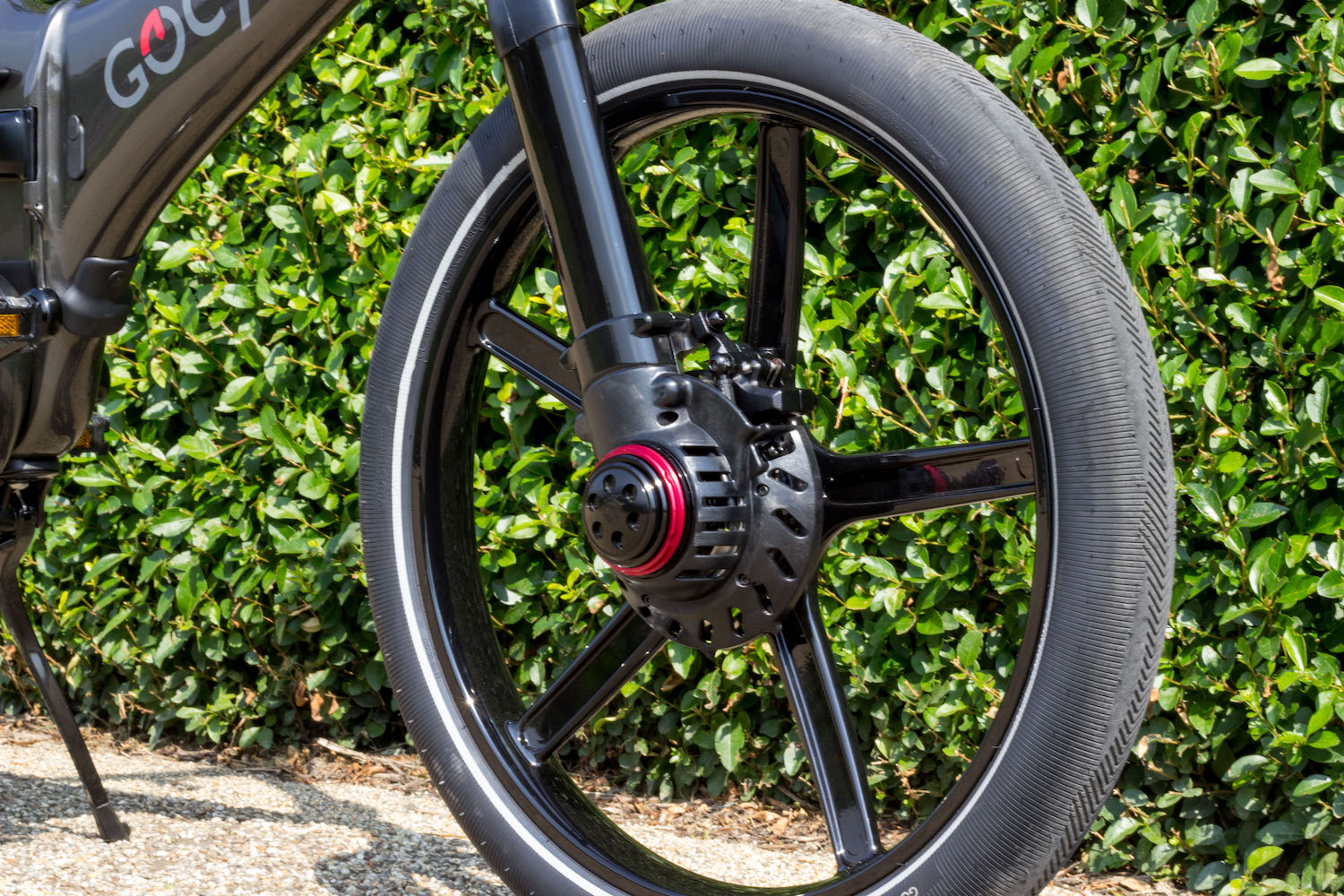 gocycles new gxi electric bike can fold away in a mere 10 seconds gocycle 4