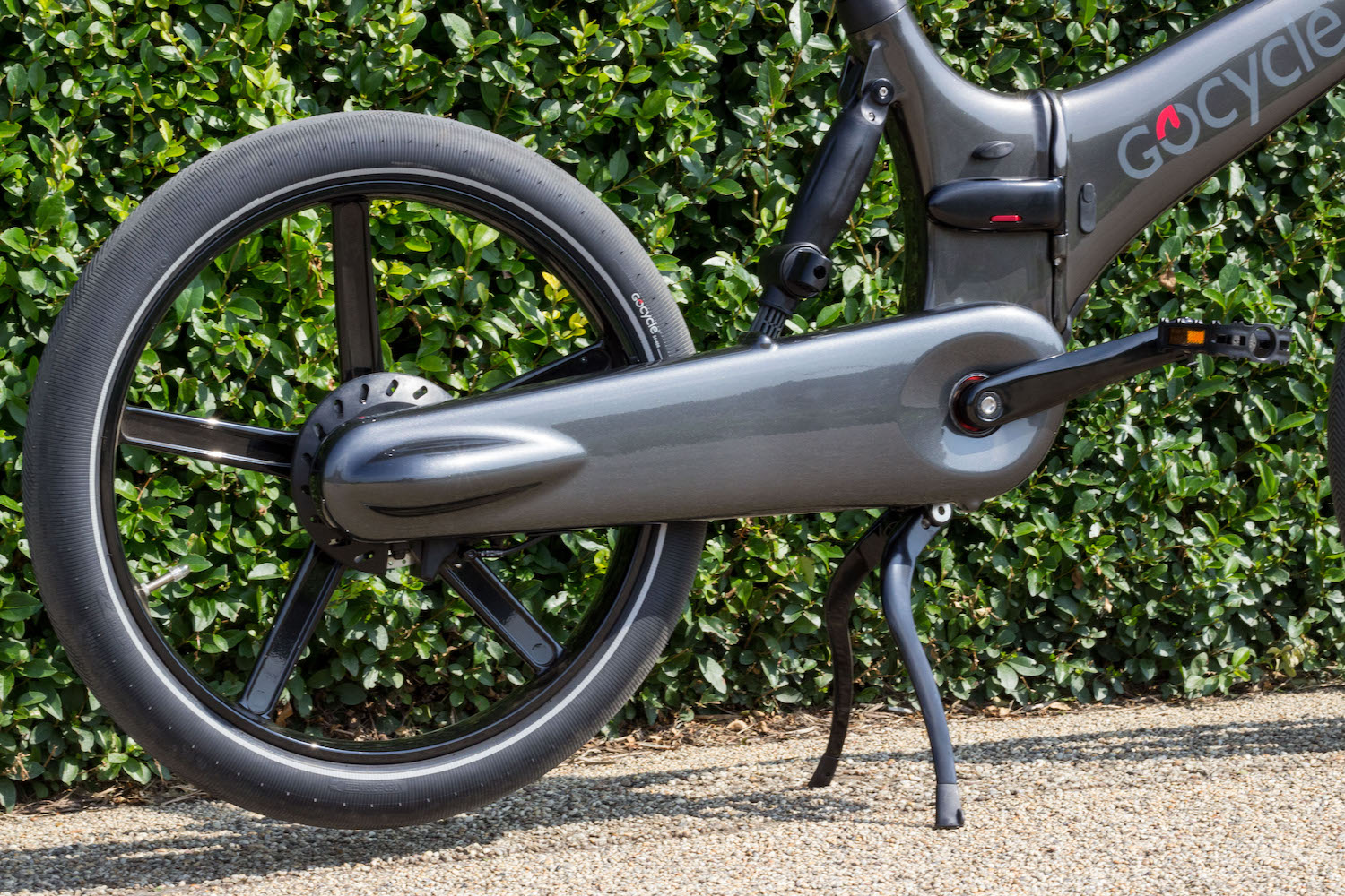 gocycles new gxi electric bike can fold away in a mere 10 seconds gocycle 6