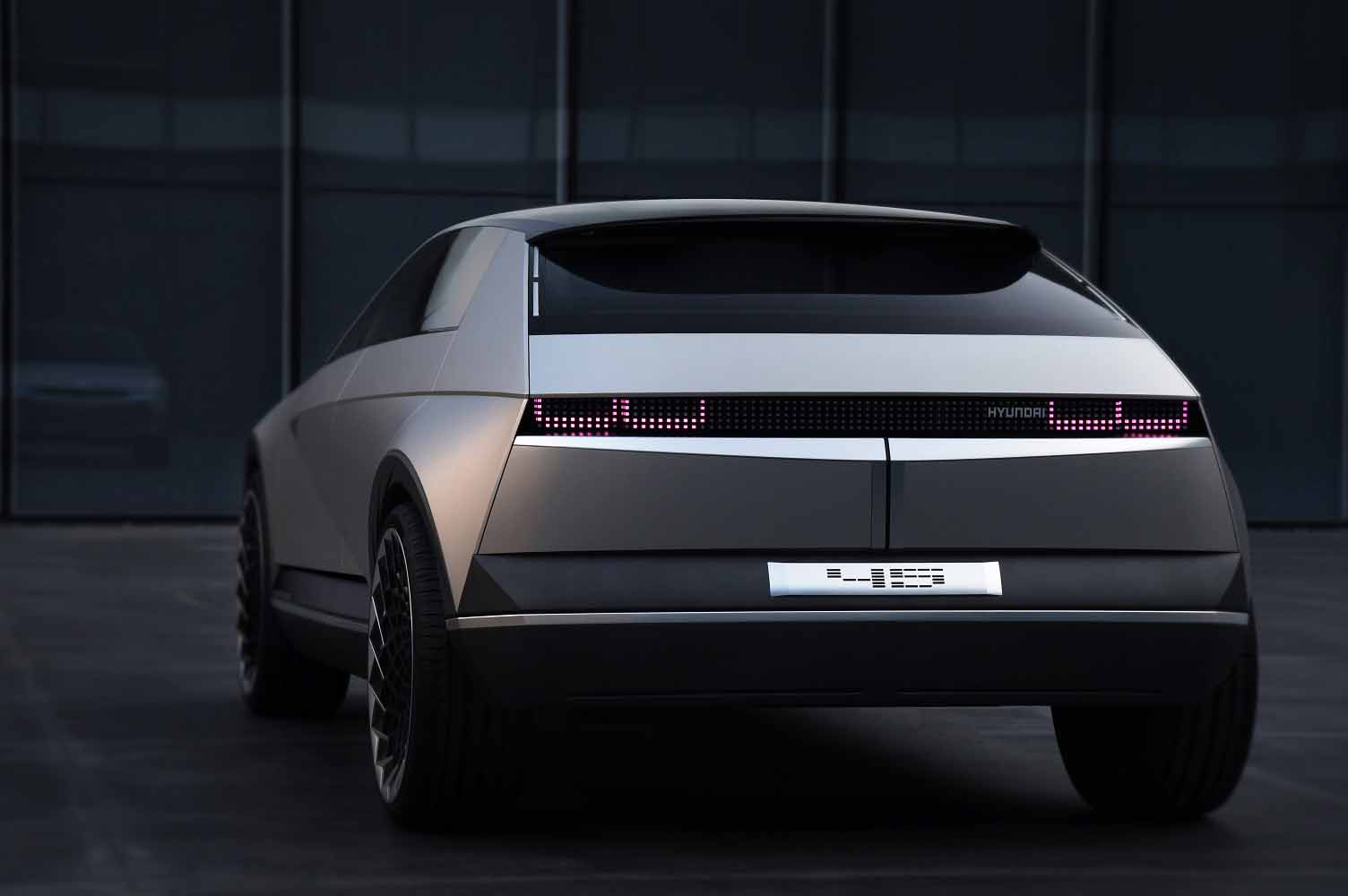 2019 hyundai 45 concept previews future electric car design 3