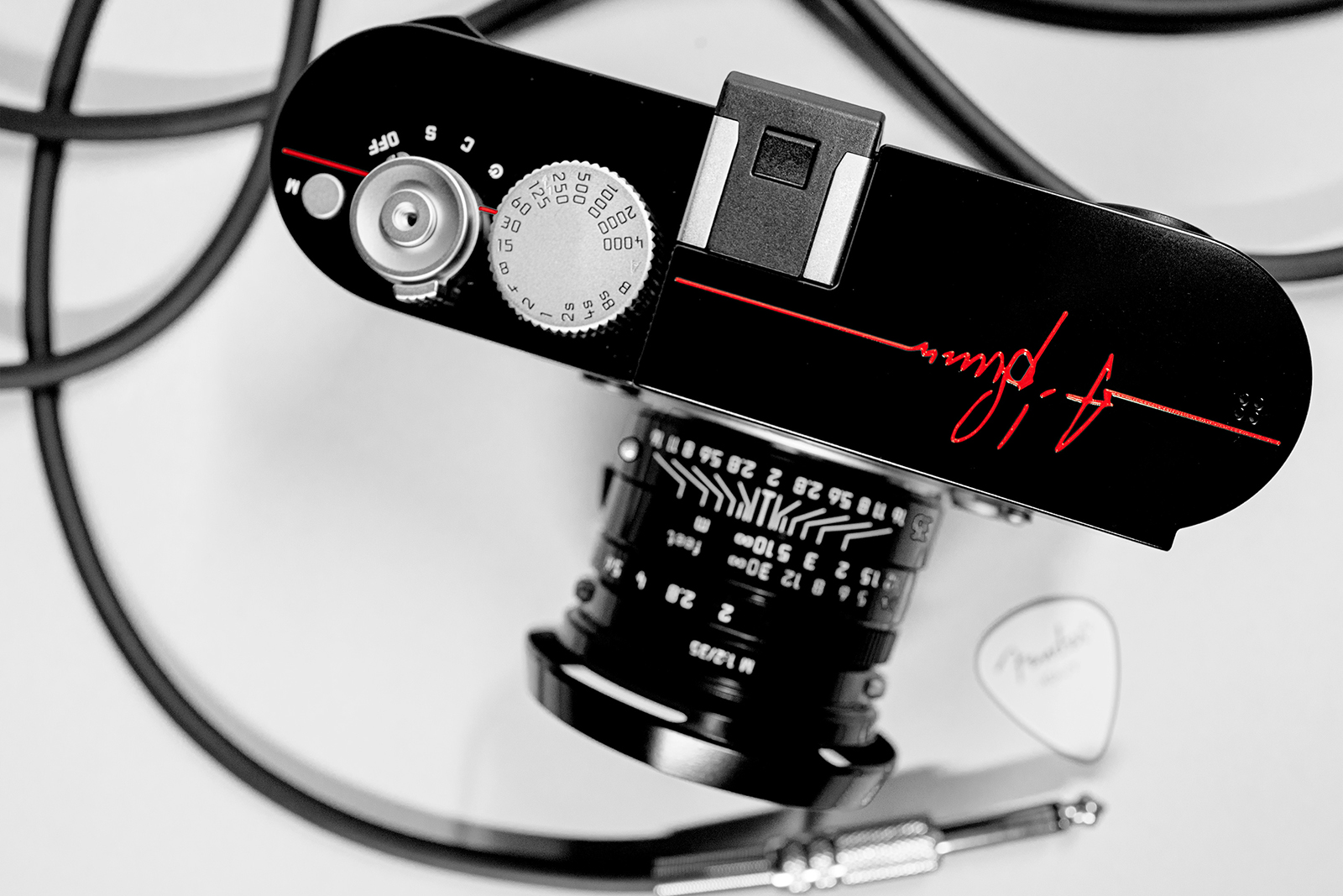 leica m monochrom signature special edition mono a summers top