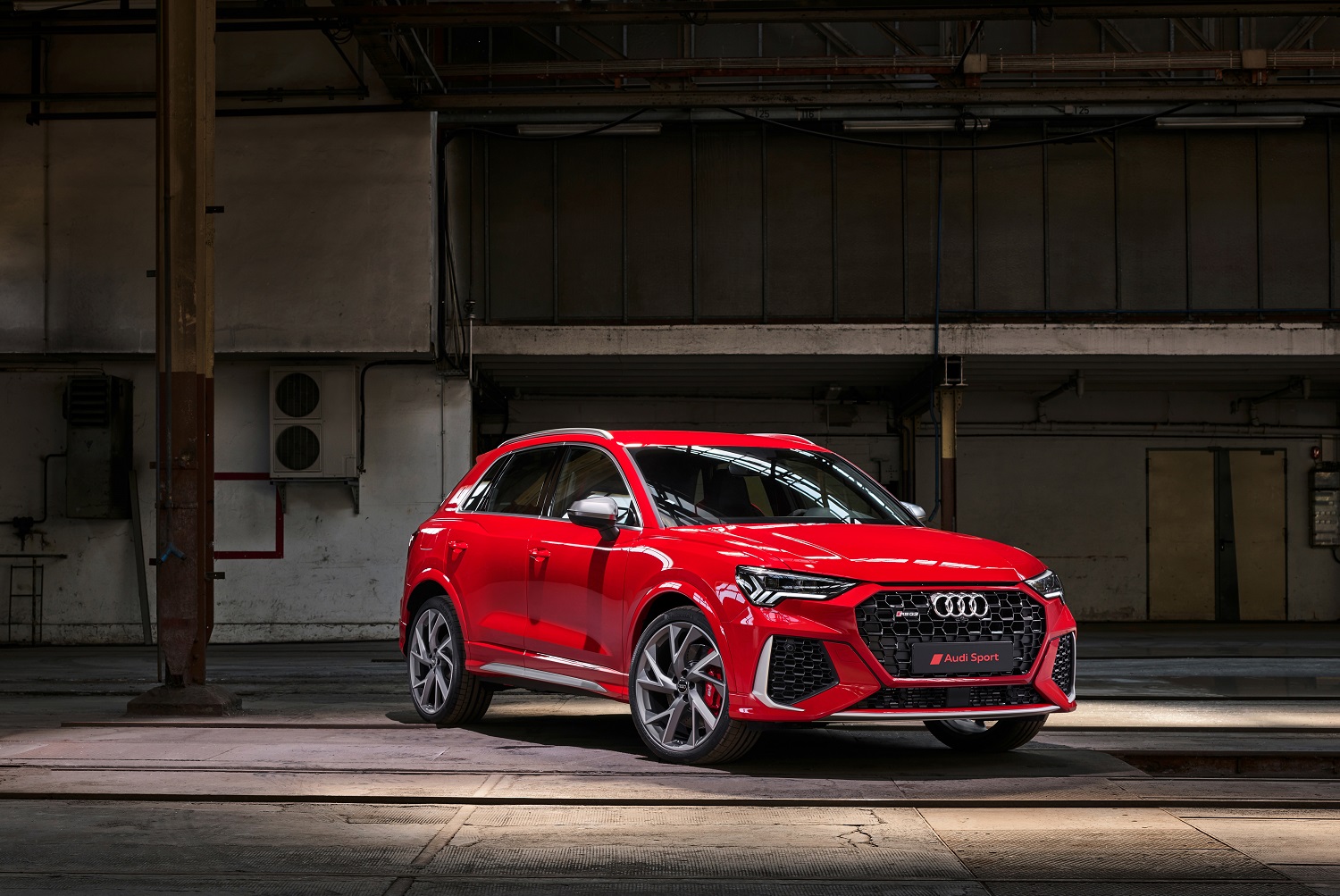 2020 audi rs q3 sportback keep five cylinder engine rsq3 000015