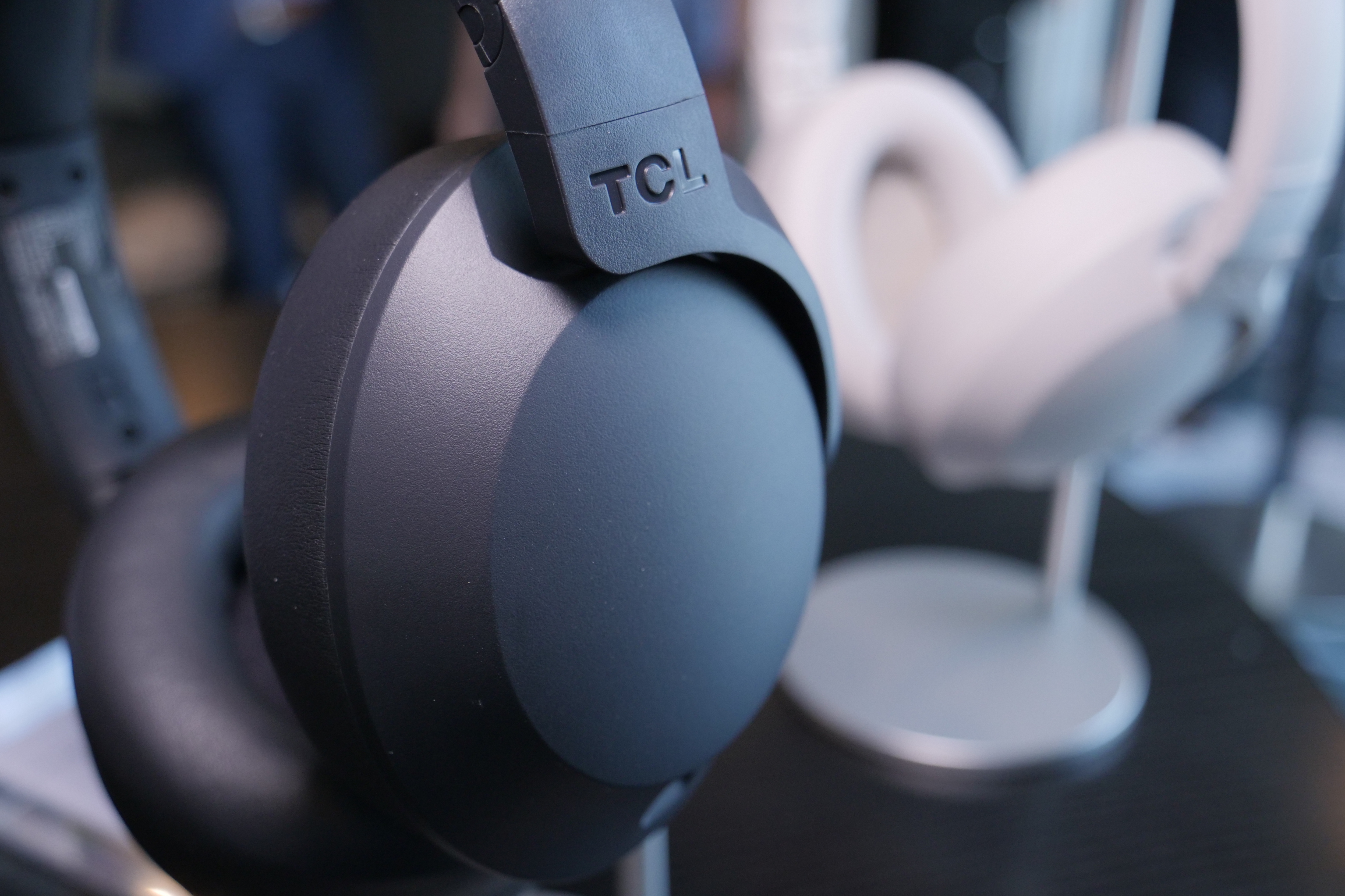 tcl noise canceling true wireless headphones ifa 2019 anc headphone 3