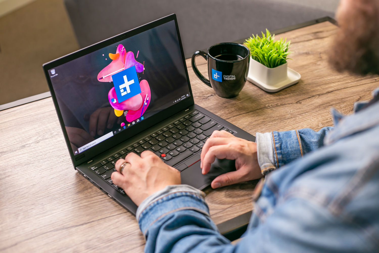 Lenovo ThinkPad X1 Carbon laptop is 50% off right now - Vimarsana News
