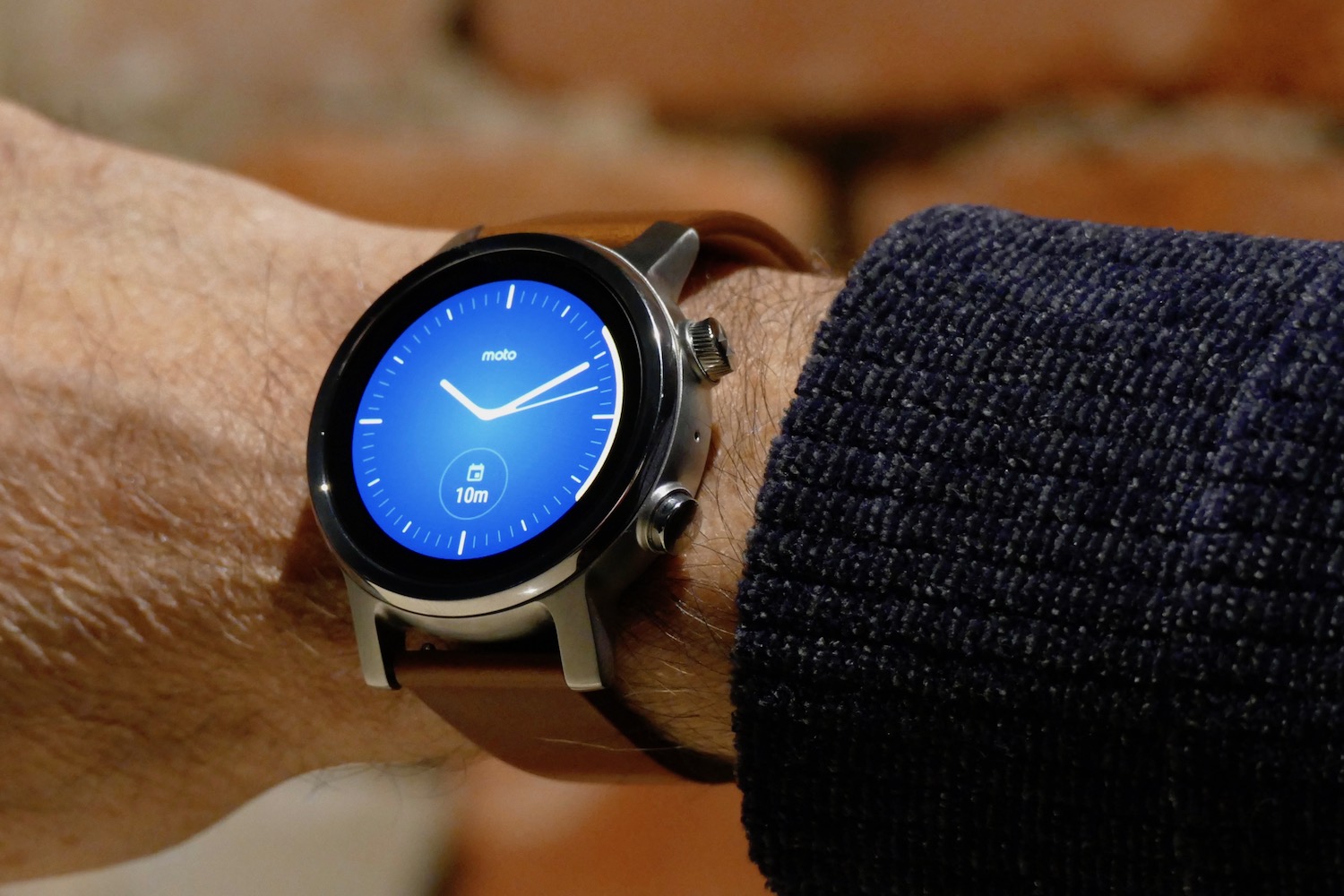 First Android Watch Motorola Moto 360: The Original Round Smartwatch Is Back And Stunning ...