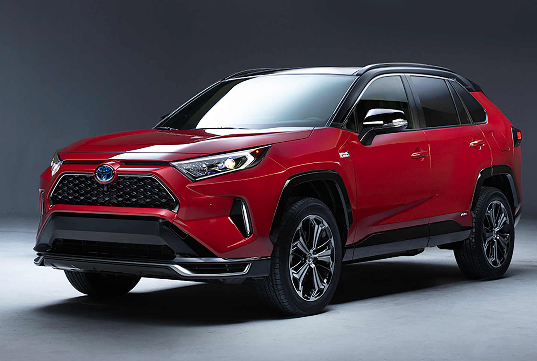 toyotas e volution continues with 2021 mirai and rav4 plugin 001