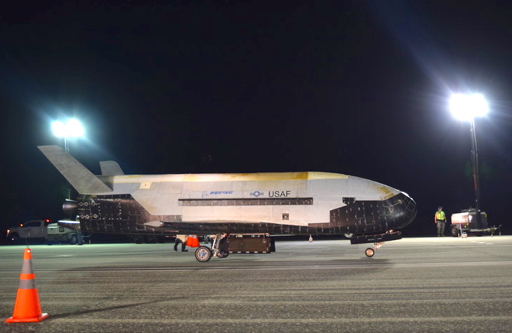 USAF's experimental space plane home after record flight