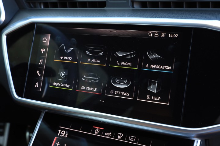Информационно-развлекательная система Audi RS 6 Avant 2020